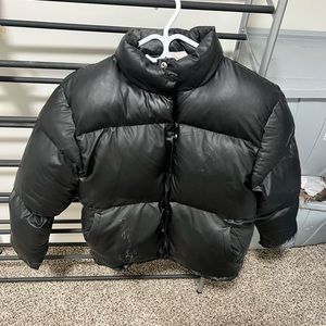Black extra puff jacket